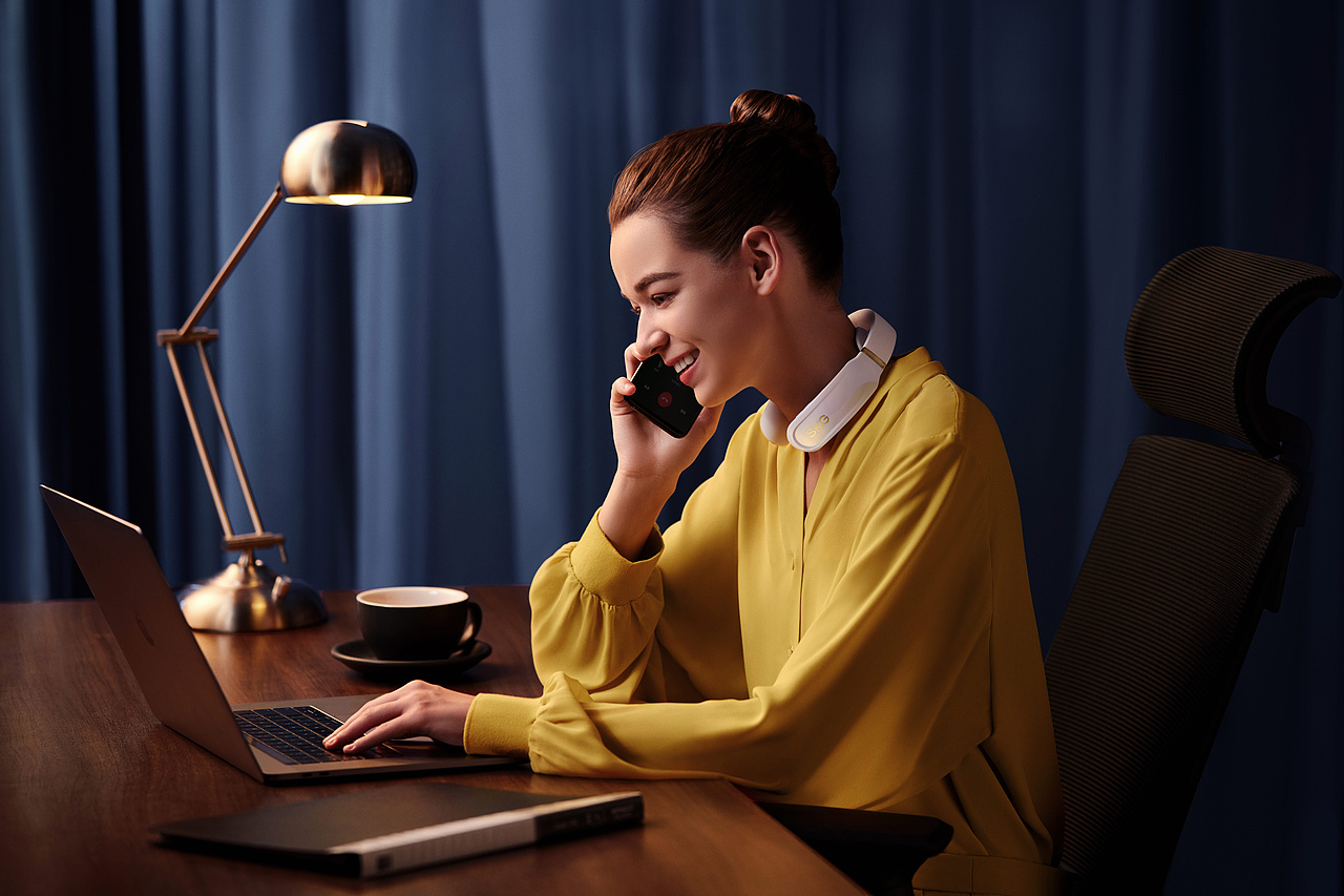 按摩儀拍攝｜SKG（圖ZMzMyODQ1MDA0） - 產(chǎn)品攝影 - 站酷設(shè)計師IN9產(chǎn)品攝影原創(chuàng)素材 - 站酷ZCOOL