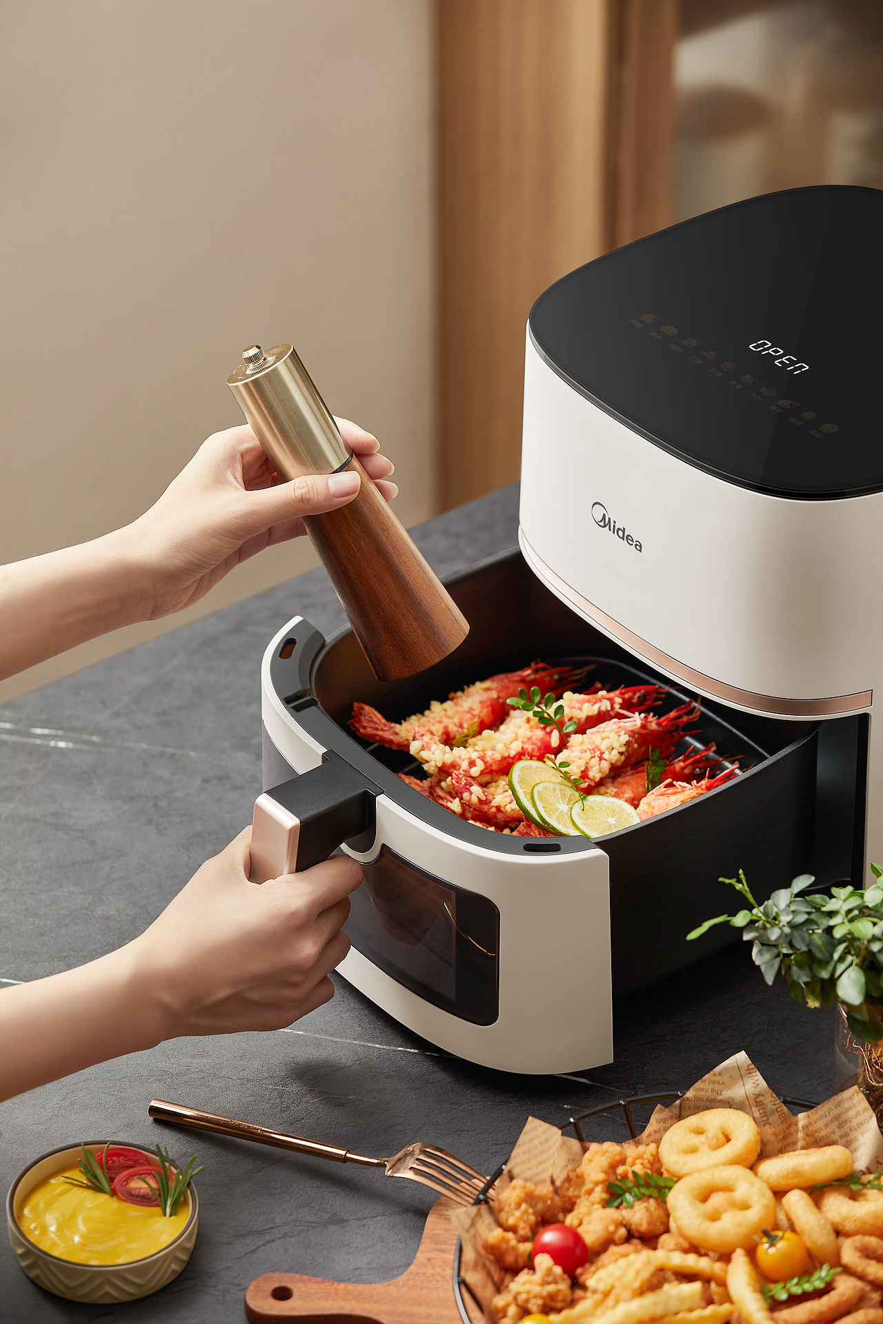 美的空气炸锅电商视觉