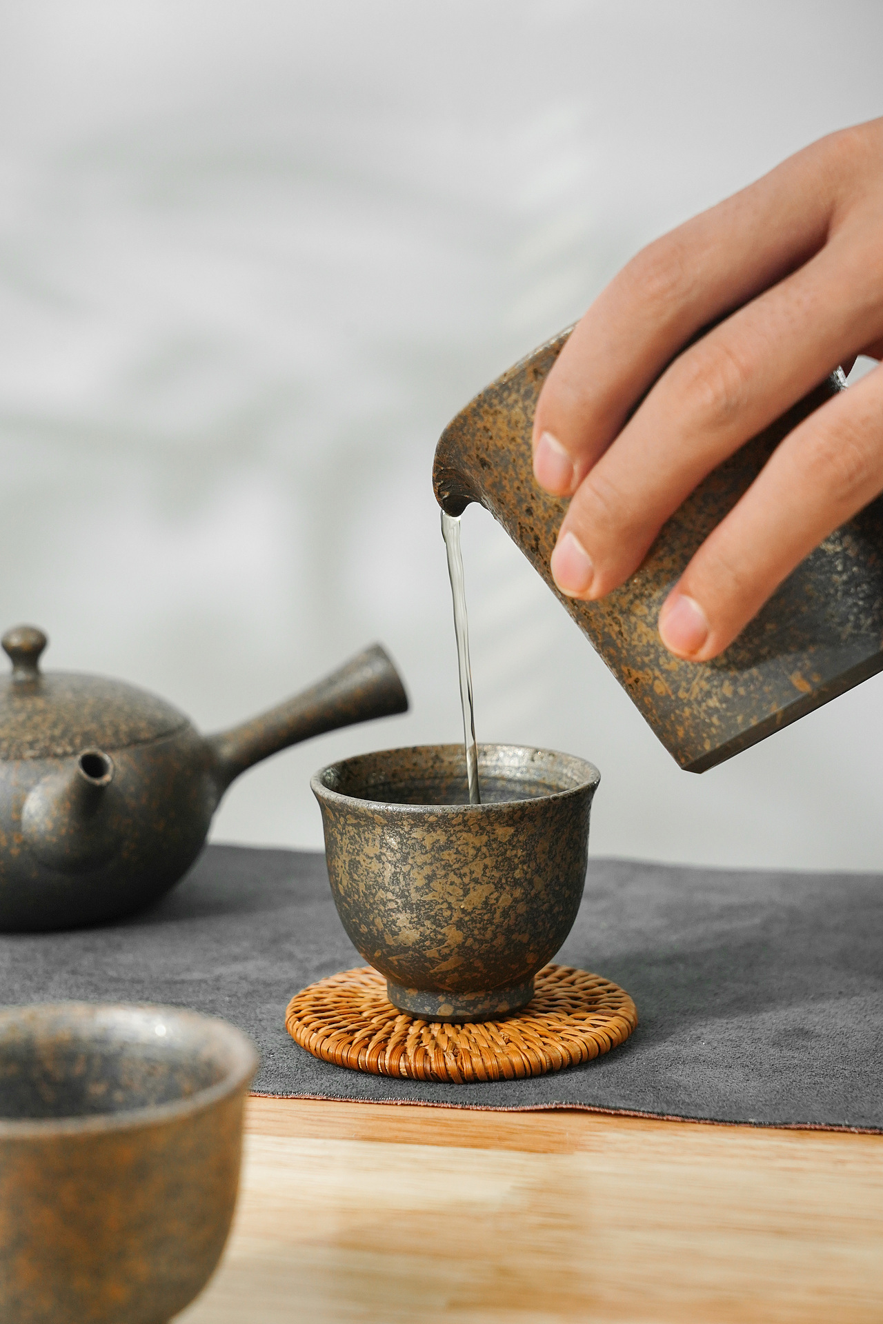 日式陶瓷茶具摄影