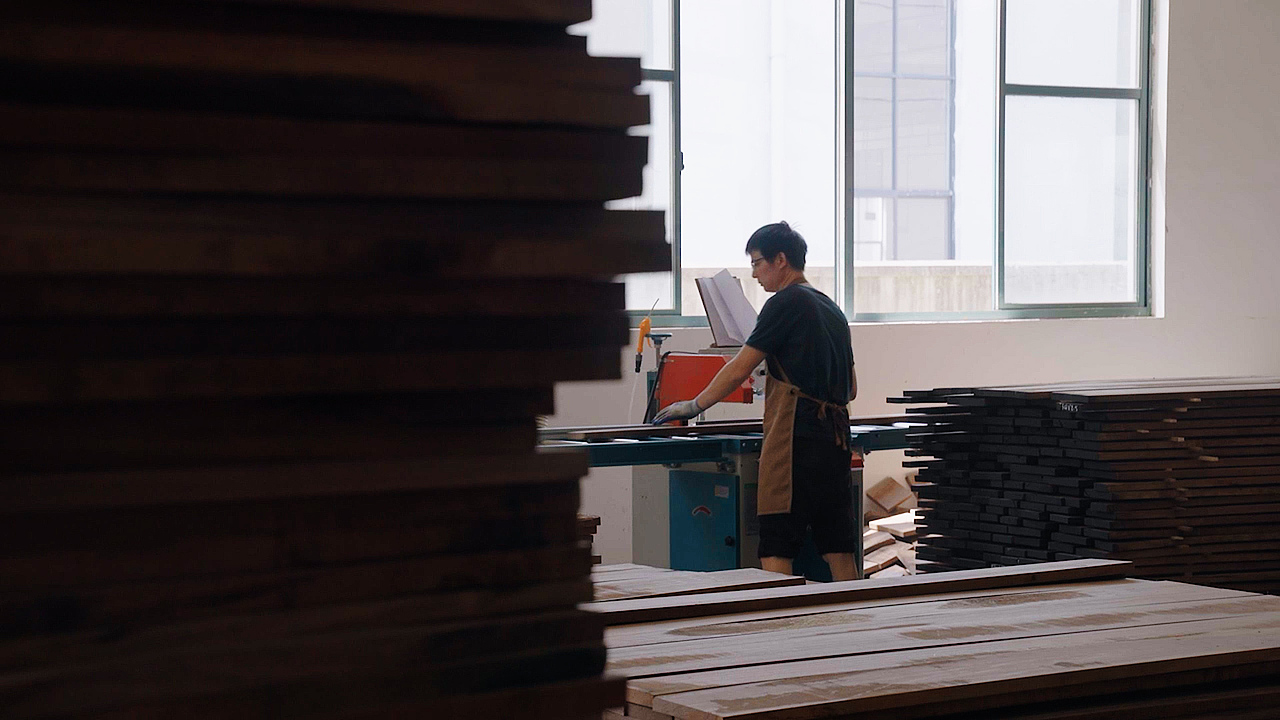 朴愫木作丨黑胡桃木工厂宣传片（图ZMzE1MTM5ODAw） - 宣传片 - 站酷设计师摄影师eamon原创素材 - 站酷ZCOOL