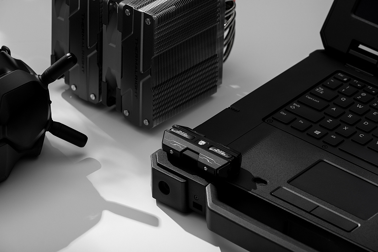 随手拍丨漫威金属TWS耳机