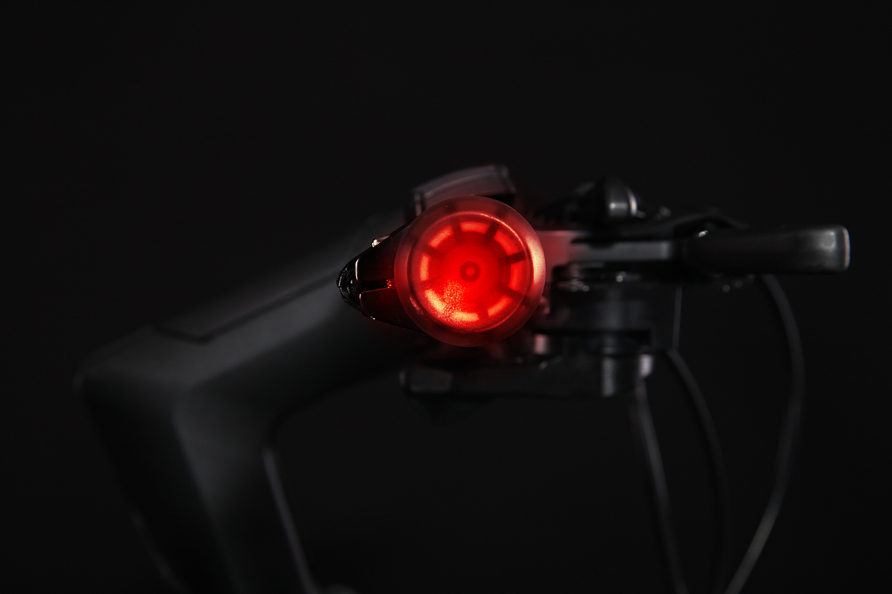 BUZZARD｜乐视超级自行车（图ZMzIwNTI0MTA4） - 电子产品 - 站酷设计师單大爺原创素材 - 站酷ZCOOL