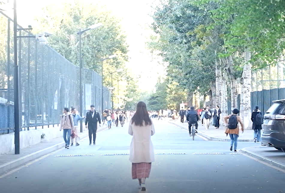 你敢做自己吗？《Blooming》（图ZMzAzMzc4ODM2） - 短片 - 站酷设计师甜甜砒霜逃犯原创素材 - 站酷ZCOOL