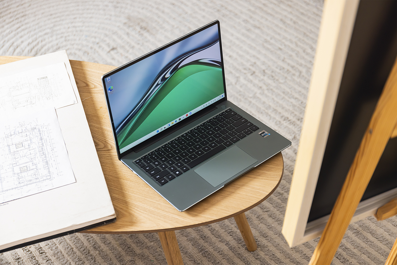 华为笔记本matebook 14云杉绿图赏（图ZMzEwNTk3MTMy） - 产品摄影 - 站酷设计师数懒小姐姐原创素材 - 站酷ZCOOL