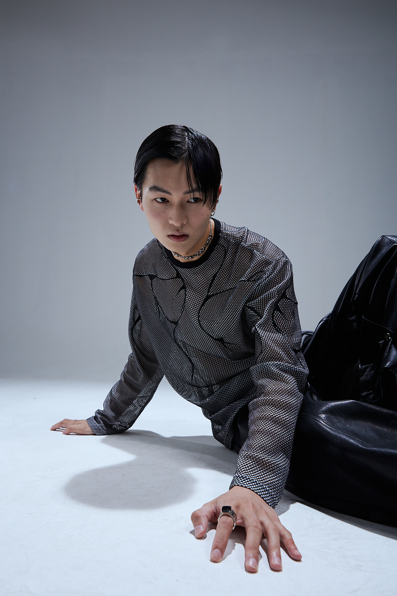 高级感潮牌男装棚拍 作品分享（图ZMzE1NjYxMzQw） - 时尚/艺术摄影 - 站酷设计师摄影师_你的熊_原创素材 - 站酷ZCOOL