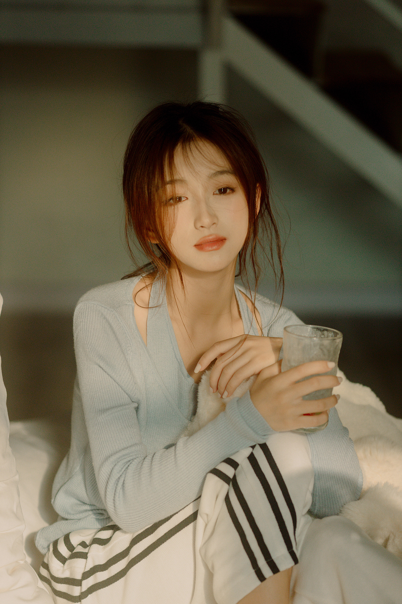 温柔如水（图ZMzQ0NTg5NTg0） - 人像摄影 - 站酷设计师芥茉在拍照原创素材 - 站酷ZCOOL