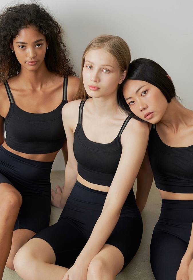 调整型内衣拍摄 舒适安全感文胸外模 家居风商业拍摄