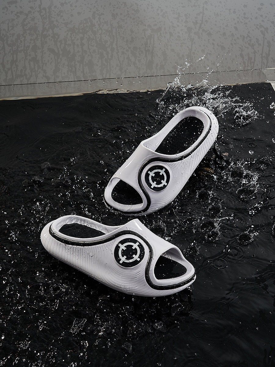 天际拖鞋水池拍摄（图ZMzQyMTI2OTIw） - 产品摄影 - 站酷设计师一个散漫的人原创素材 - 站酷ZCOOL