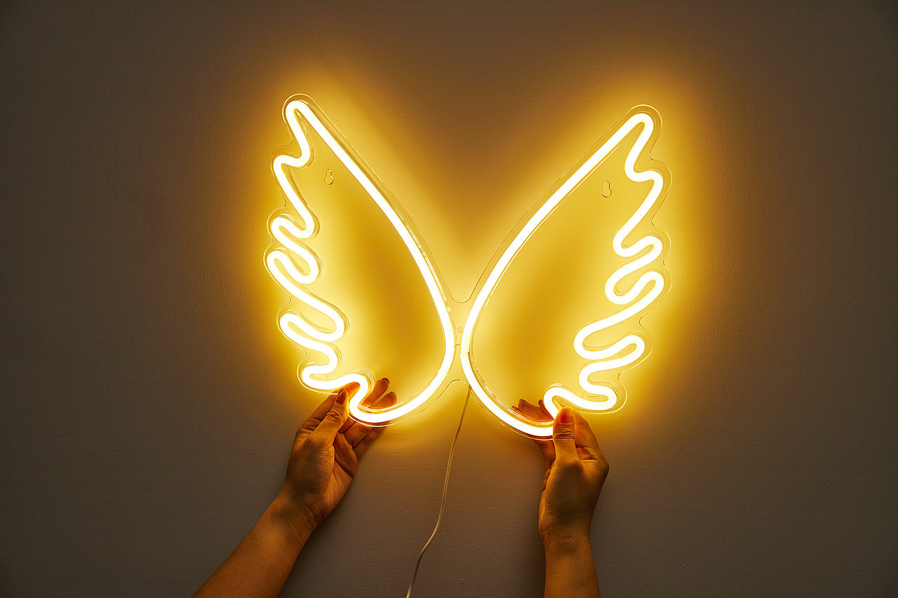 外星人亚克力灯板产品拍摄