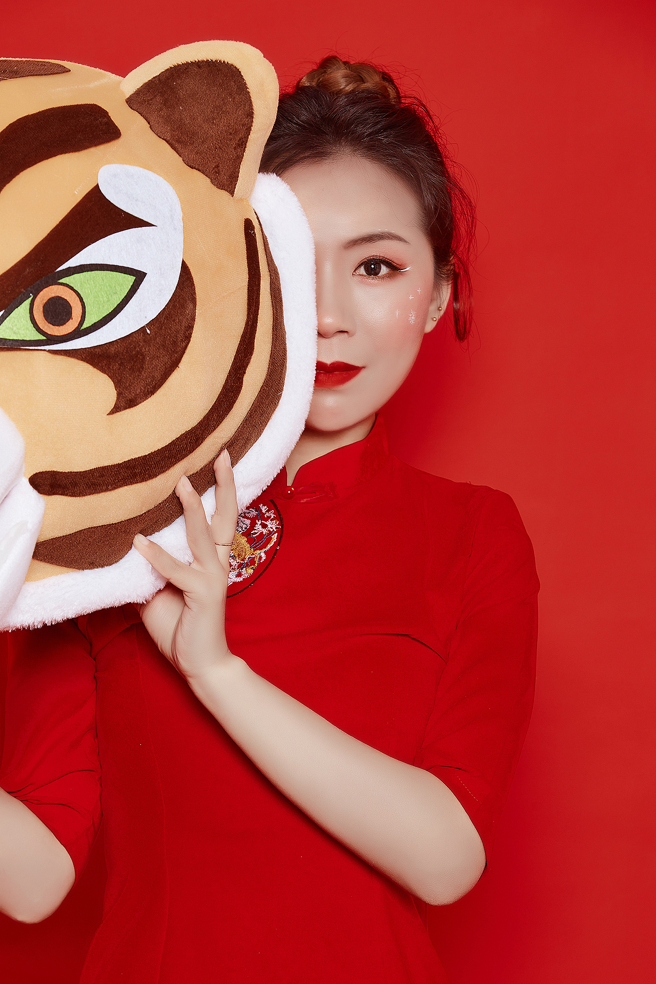 虎年新年贺岁片人像艺术写真