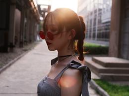 黄昏下的小姐姐