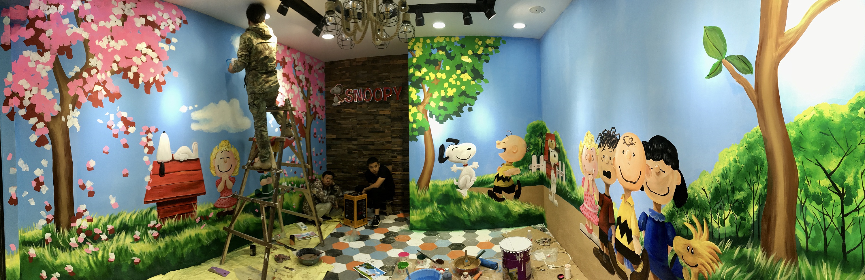 儿童鞋店背景墙手绘