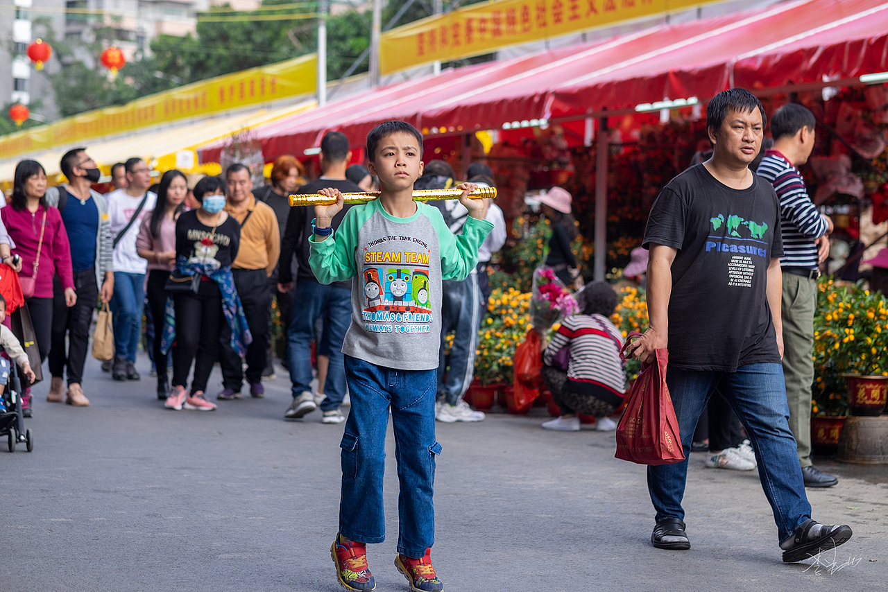 花市街拍 - 年味『续』（图ZMTk0NjkxNDk2） - 人文/纪实摄影 - 站酷设计师李翔DennisLee原创素材 - 站酷ZCOOL