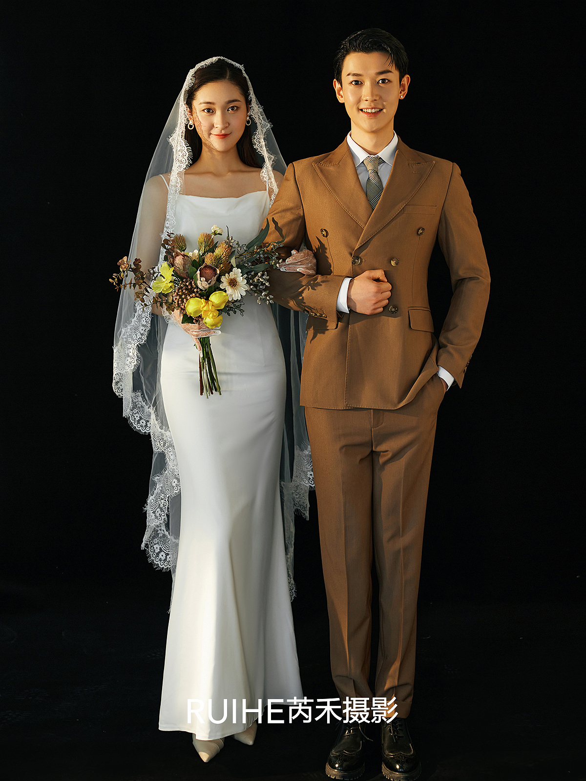 极简爱情的浪漫,将爱人之间的亲密互动用镜头无限放大