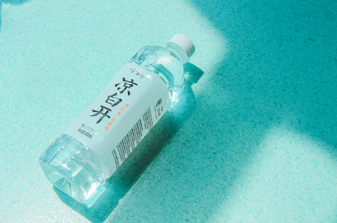 一瓶凉白开