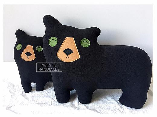 手工黑熊抱枕（个人主页-ZMzgzNDk1Mjg=） - 其他手工艺 - 站酷设计师SSAN珊原创素材 - 站酷ZCOOL