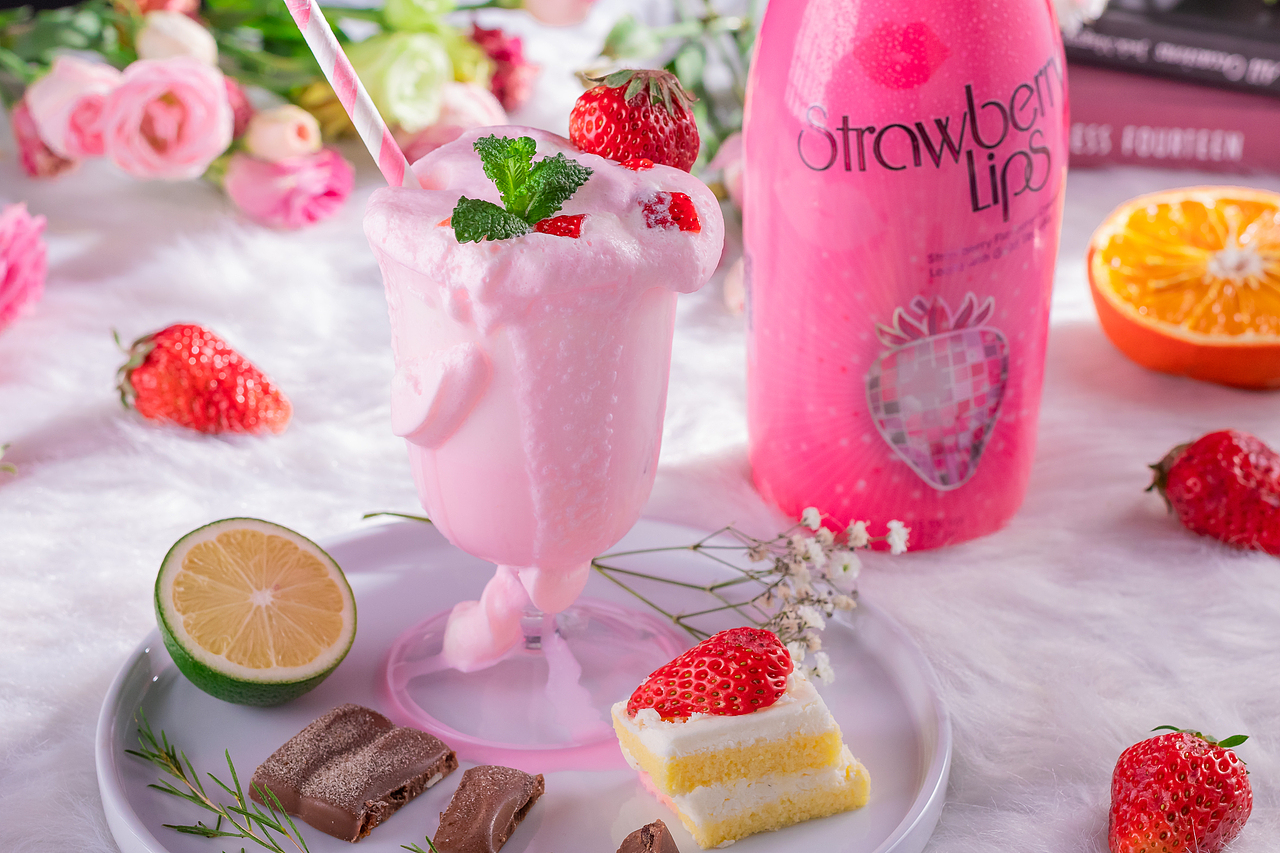 草莓奶昔