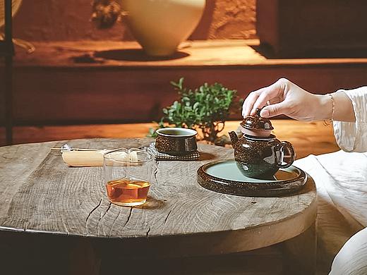 有个露台，喝茶聊天