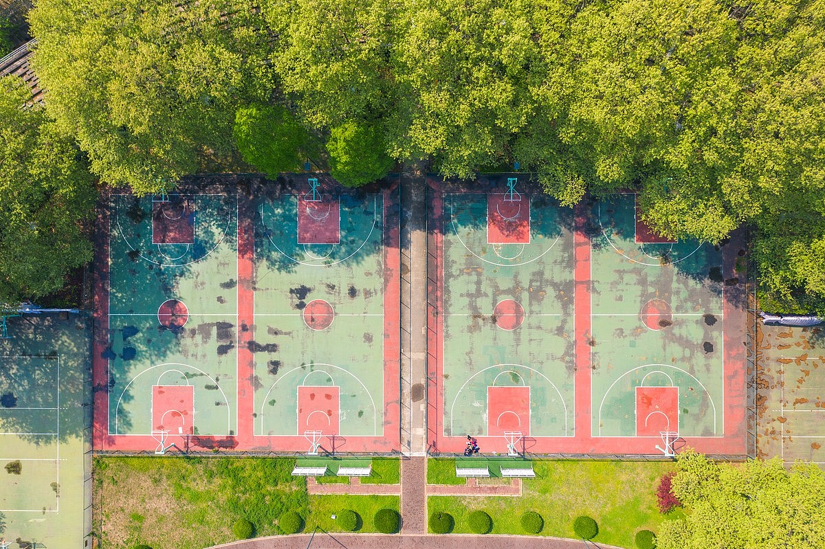 航拍篮球场
