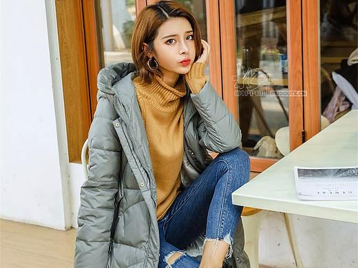 女装宽松羽绒服拍摄女中长款韩版冬季风衣外套拍照
