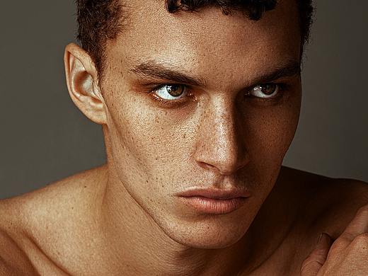 男生肖像（個(gè)人主頁(yè)-ZNDgxMDIzNDA=） - 人像攝影 - 站酷設(shè)計(jì)師修圖師ANG原創(chuàng)素材 - 站酷ZCOOL