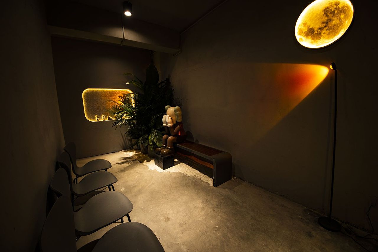 清晨落日小酒馆实景落地