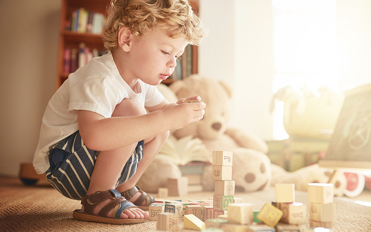 漾品牌｜品牌设计 北京贝尔科教积木英语品牌设计（图ZMTM5ODA3MDEy） - 品牌 - 站酷设计师漾品牌设计原创素材 - 站酷ZCOOL