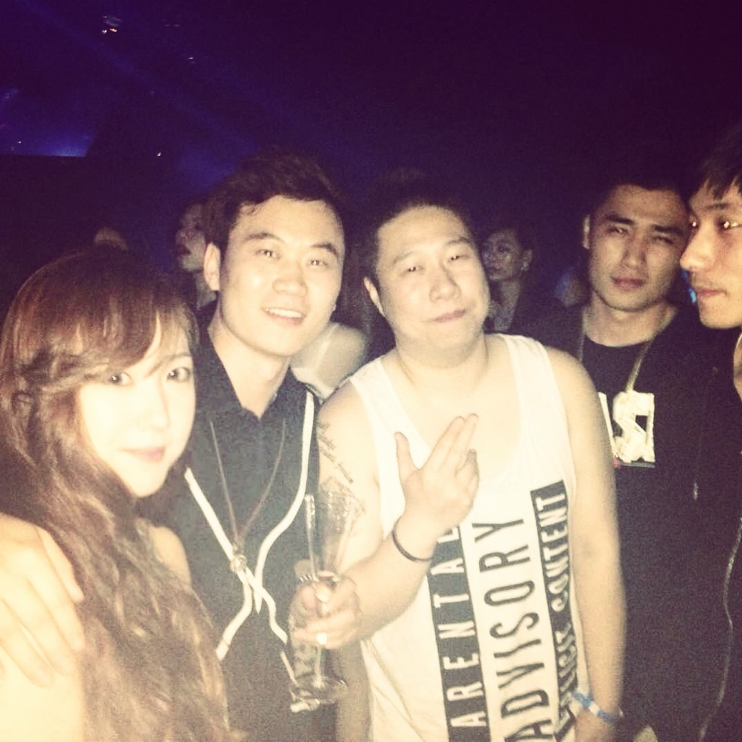 斯柯达汽车广告拍摄，tracking fire团队死飞夜骑苏州上海站（图ZMTY3NDc4NjA=） - MV - 站酷设计师Ethanstudio原创素材 - 站酷ZCOOL