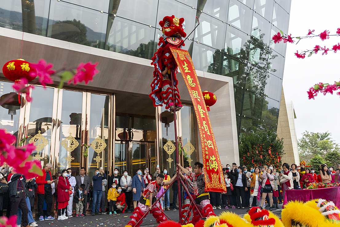 春节｜舞狮（图ZMjAwOTU1OTYw） - 人文/纪实摄影 - 站酷设计师垃圾中的战斗机原创素材 - 站酷ZCOOL