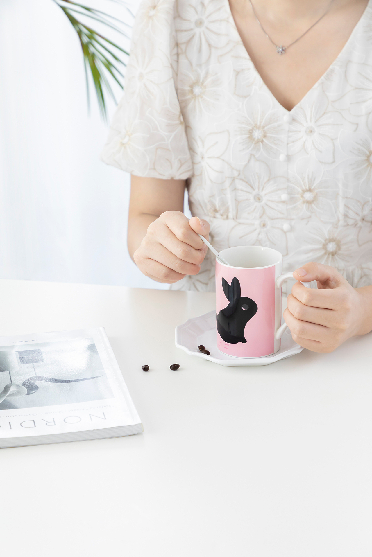 电商产品摄影 ｜ 猫爪保温杯（图ZMjY2OTEwNDcy） - 产品摄影 - 站酷设计师茗作视觉原创素材 - 站酷ZCOOL
