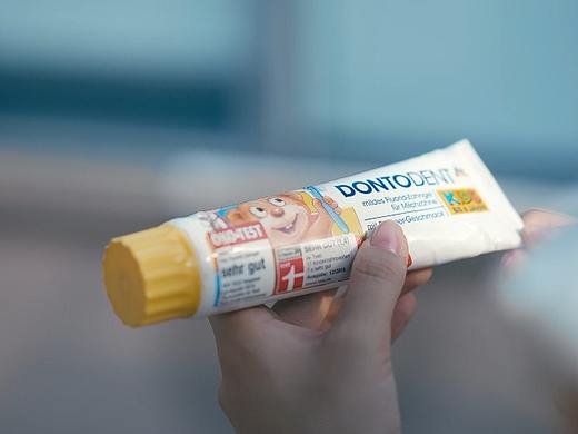 Avecmoi牙膏（个人主页-ZNDIwODE4MzY=） - 宣传片 - 站酷设计师罗宾导演原创素材 - 站酷ZCOOL