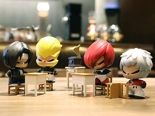 拽猫X拳皇联名公仔