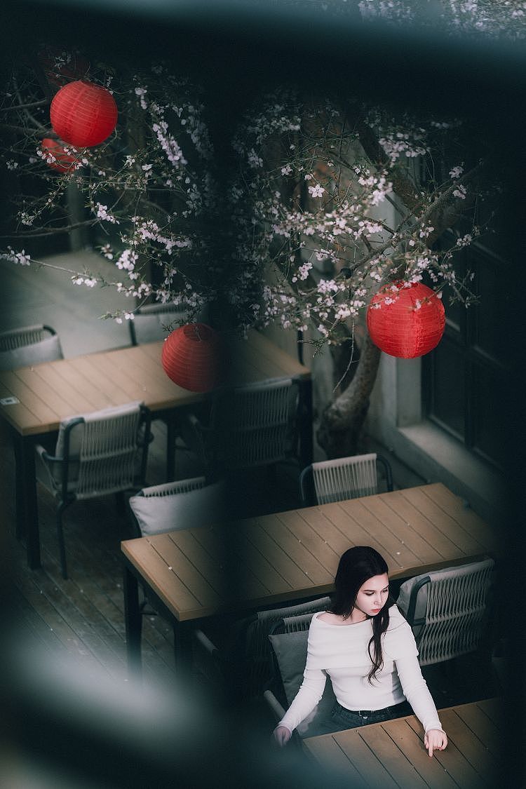 靓丽姿态，街拍人像展现都市魅力（图ZMzY3NTMwMzAw） - 人像摄影 - 站酷设计师广陵散429原创素材 - 站酷ZCOOL