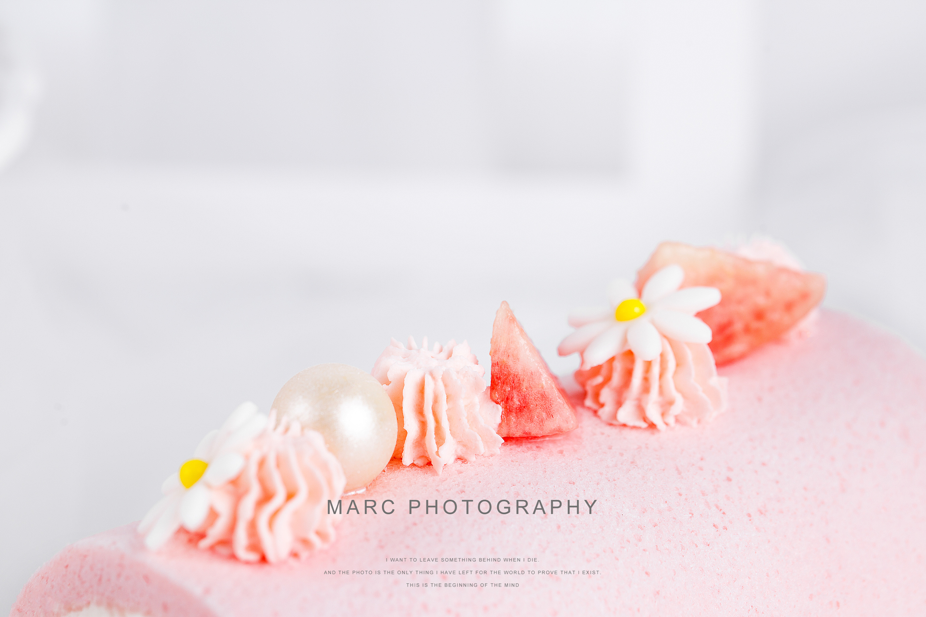 黑池-水蜜桃蛋糕卷|摄影|静物|marc223 - 原创作品 - 站酷 (ZCOOL)