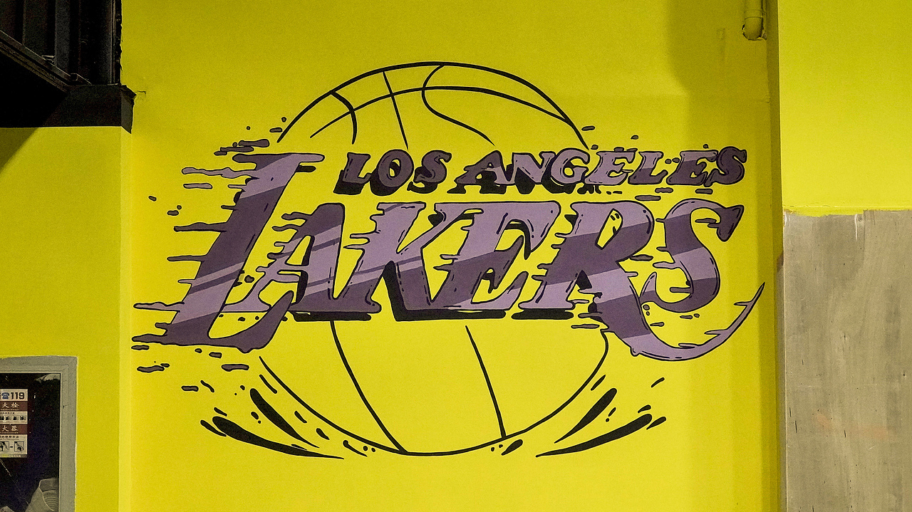 【墙绘】苏州汽车南站荡客篮球馆彩绘 nba&灌篮高手