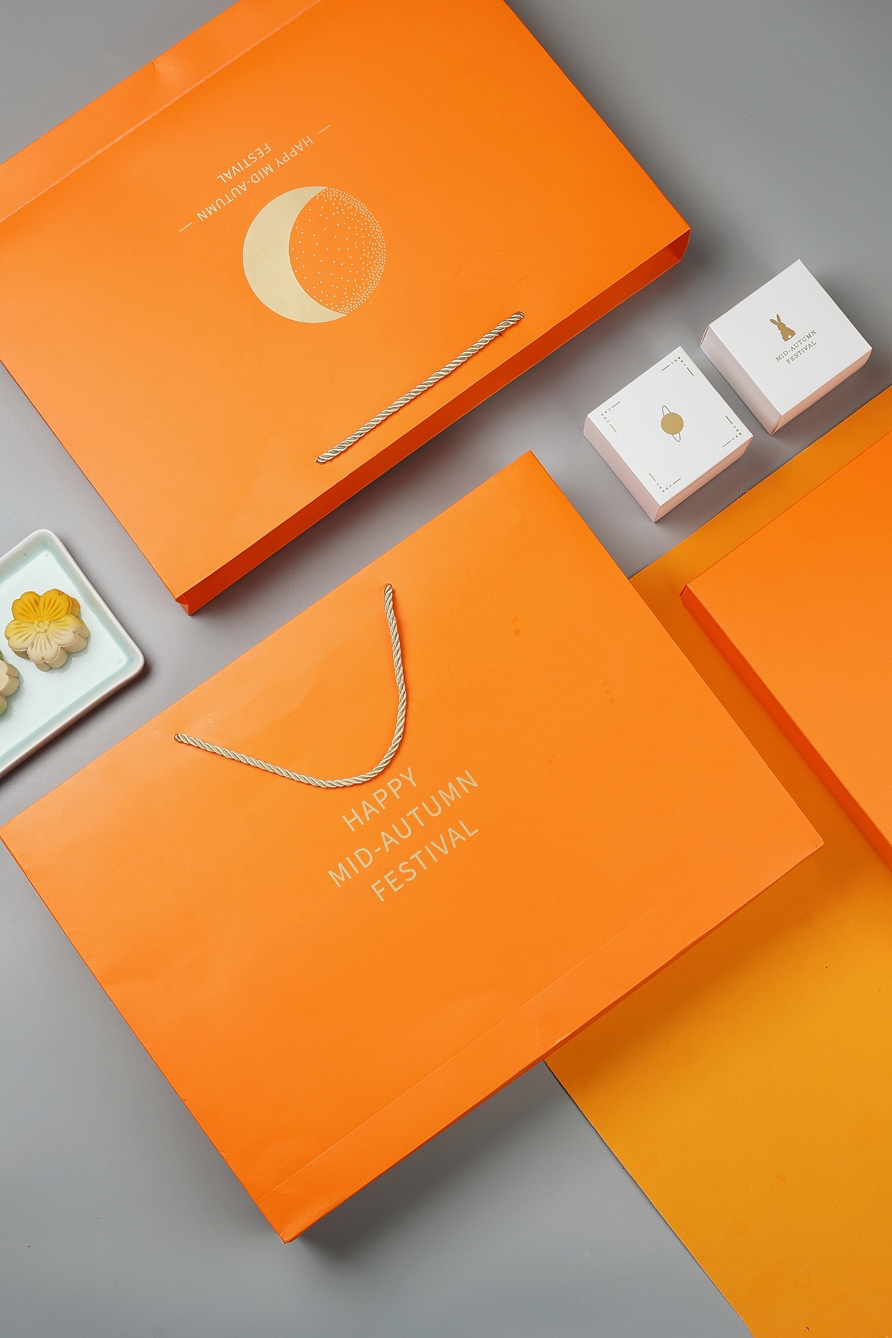 月饼礼盒拍摄 | 爱马仕橙撞高级灰（图ZMzExODg1ODY0） - 产品摄影 - 站酷设计师大酒酒原创素材 - 站酷ZCOOL