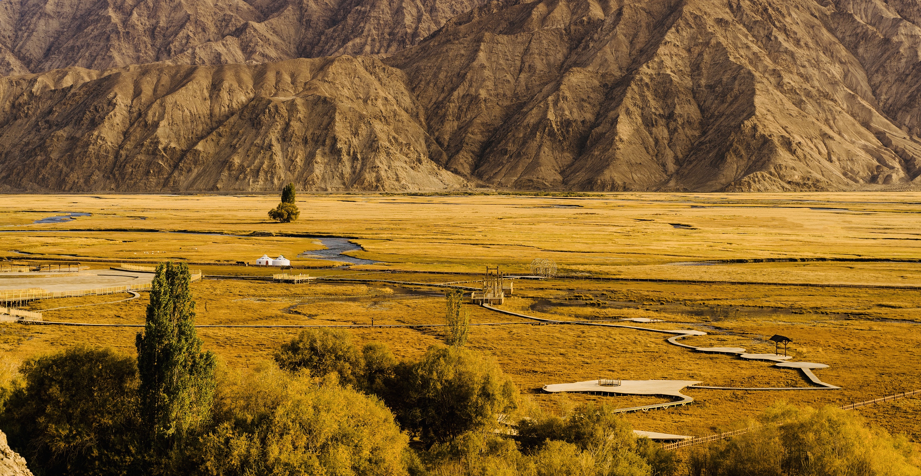 阿拉尔金草滩|摄影|风光|香山郭老狗丶 - 原创作品 - 站酷 (zcool)