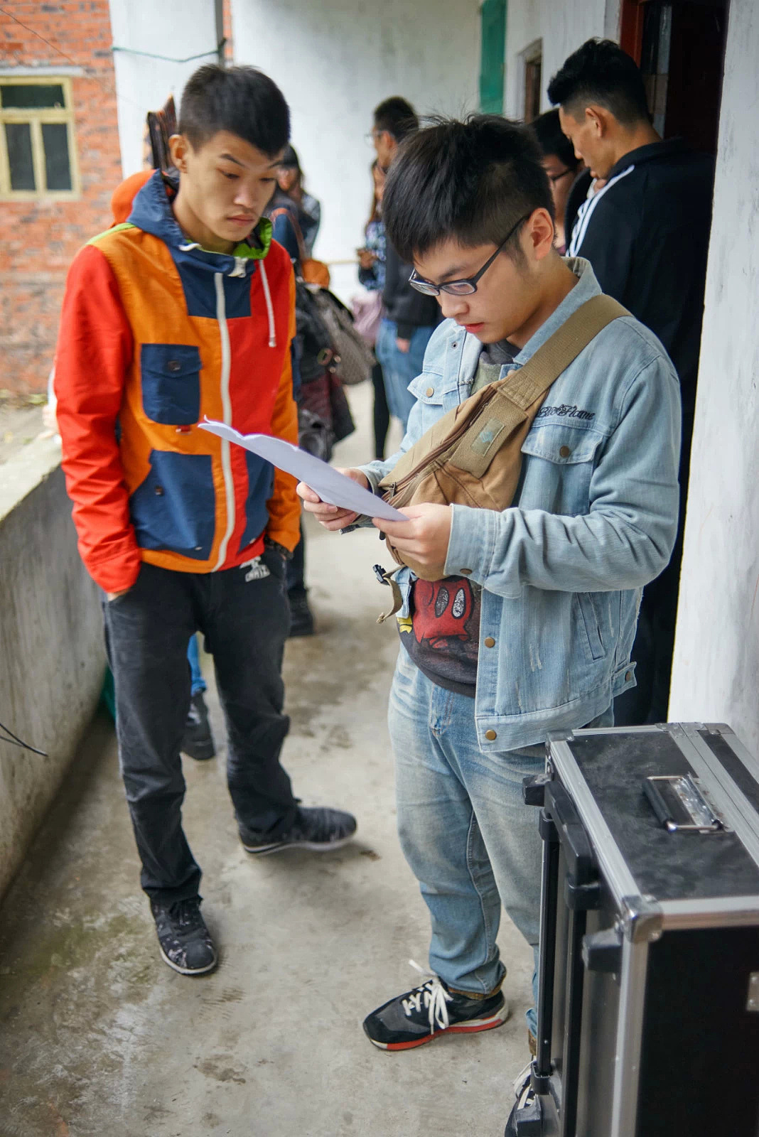 《锤子王三》先行预告片（图ZMjMwNzM0MjQ=） - 短片 - 站酷设计师_海绵身上好多洞原创素材 - 站酷ZCOOL