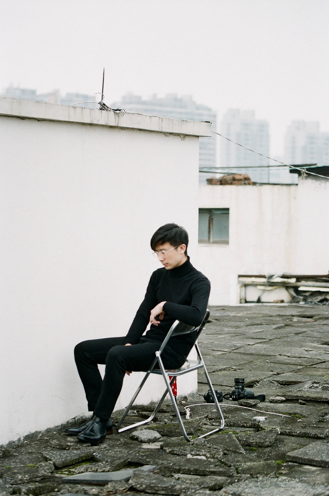 胶片 |与自己和解（图ZMzM0NDc2MzMy） - 人像摄影 - 站酷设计师挚雅Chara原创素材 - 站酷ZCOOL