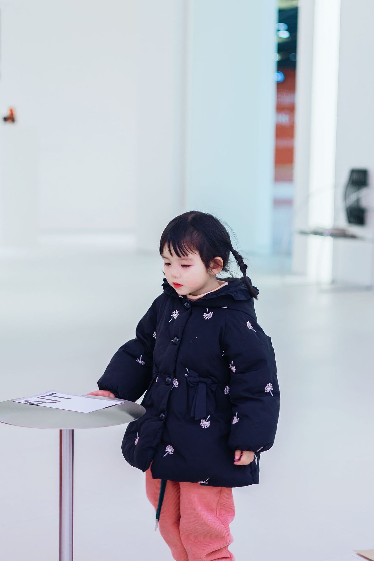 蜗居🛏day（图ZMzUzMzQ2NjMy） - 人像摄影 - 站酷设计师温雯尔雅_原创素材 - 站酷ZCOOL