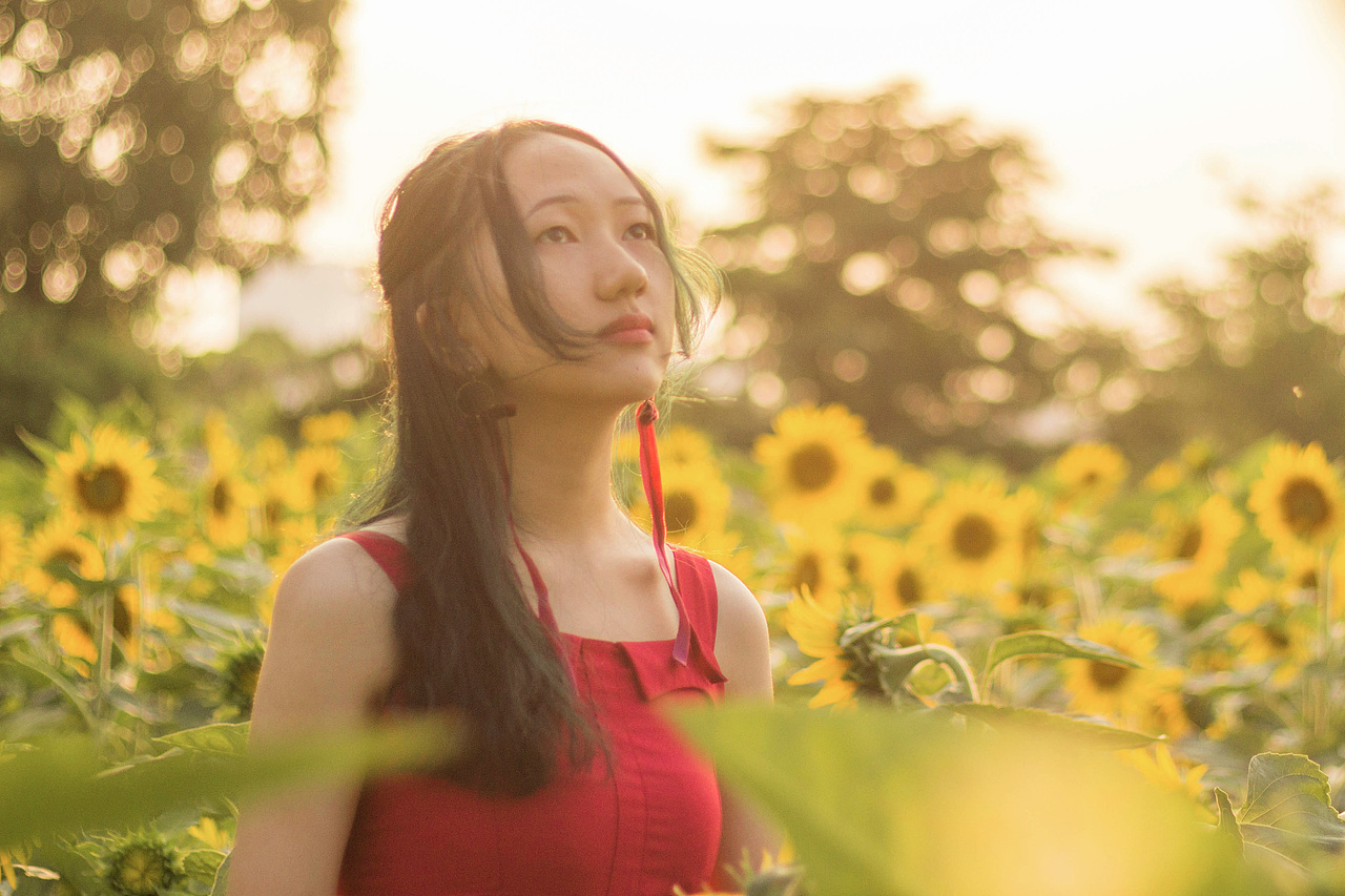 待到山花烂漫时 她在丛中笑