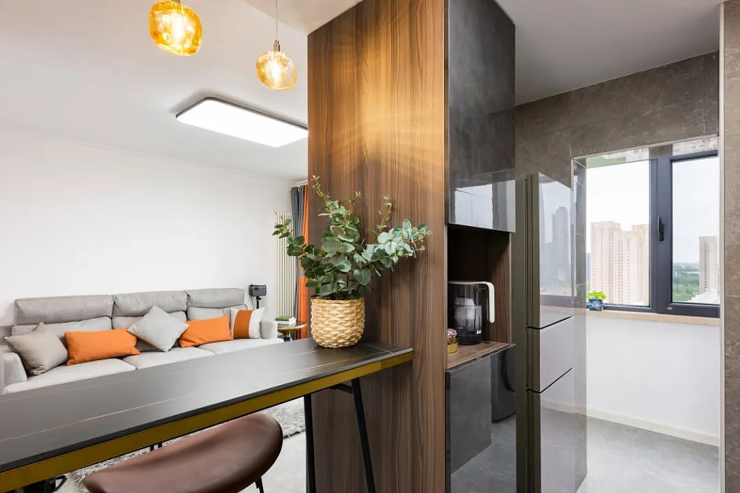 60㎡极简一人居,如何住得更舒服