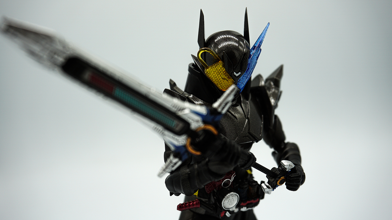 假面骑士metalbuild危险龙锁危险海贼列车shf拍摄