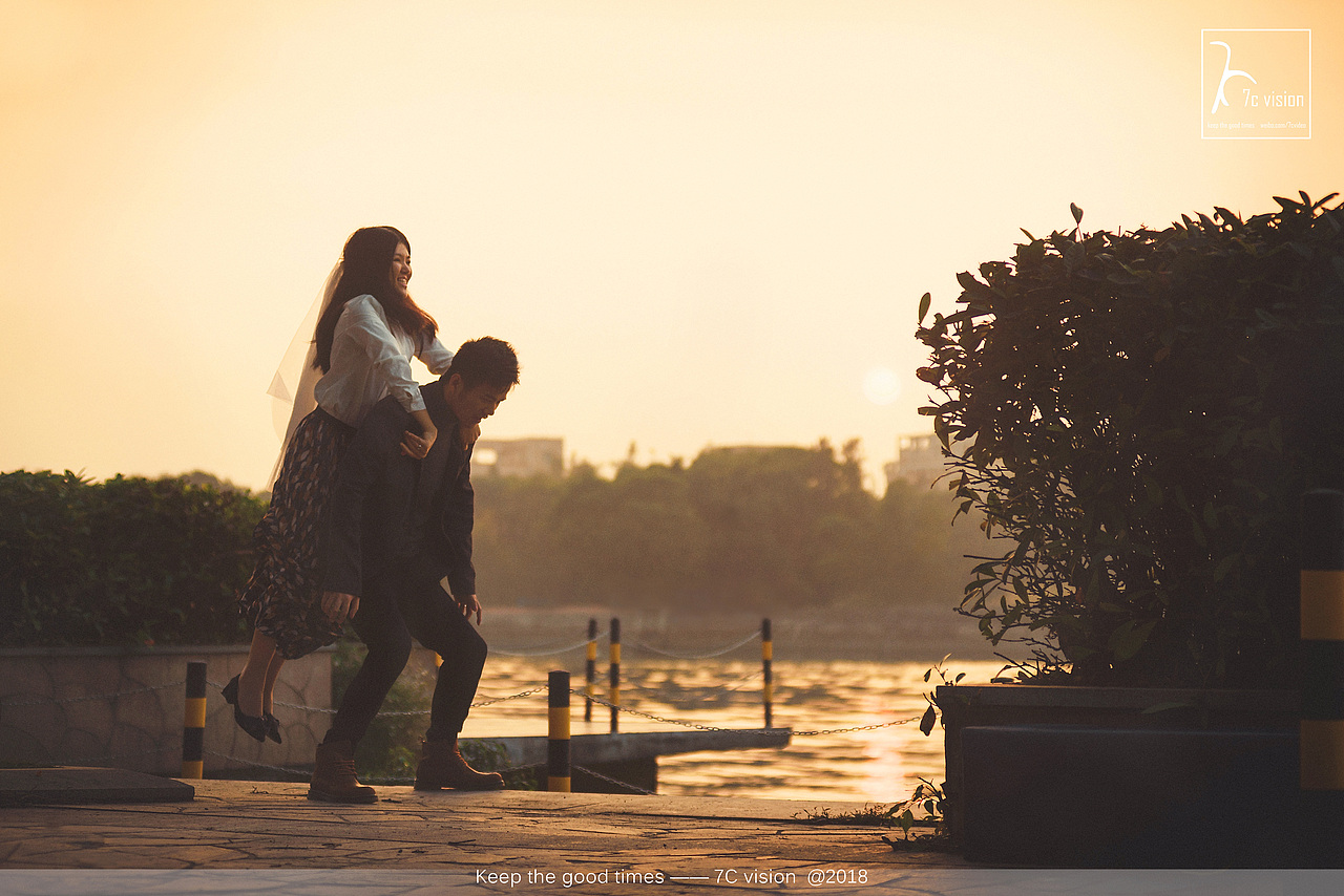 光影情感_情侣照