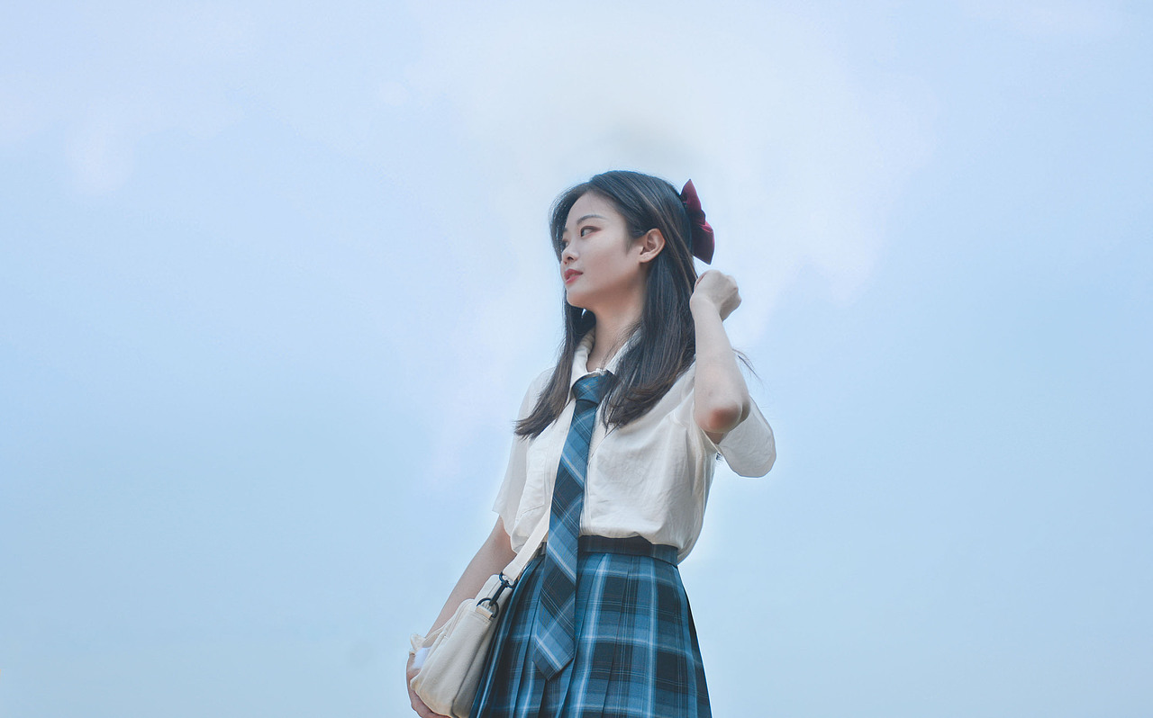 夏日（图ZMjMxOTgxMDg4） - 人像摄影 - 站酷设计师Lillian_恋恋原创素材 - 站酷ZCOOL