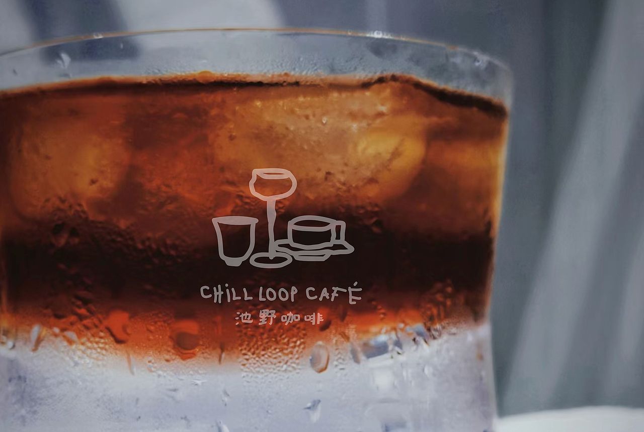 不被规则框住的咖啡店logo