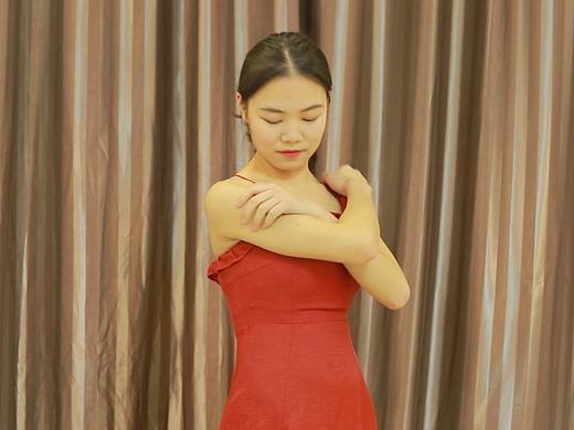 创意广告短片《万事俱备，只欠薇婷》（个人主页-ZMzY3MTkxMzY=） - 短片 - 站酷设计师Choco儿原创素材 - 站酷ZCOOL