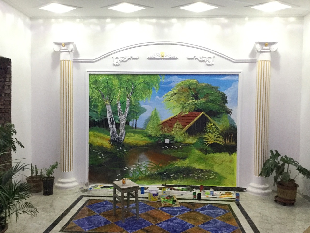 用腻子简单作出浅浮雕机理,代干之后,上色,这样出来的效果比直接画