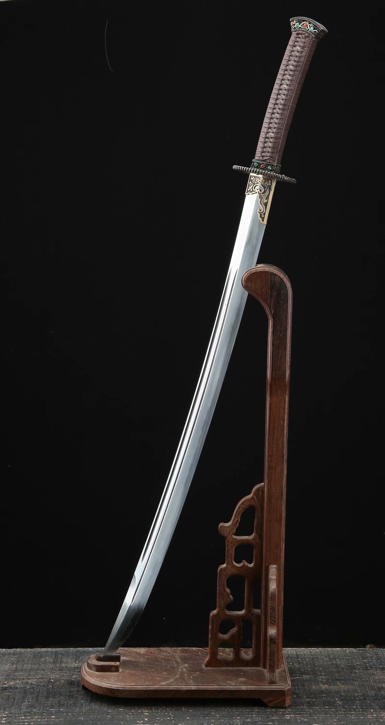 两款清贝勒腰刀和风堂美术刀剑