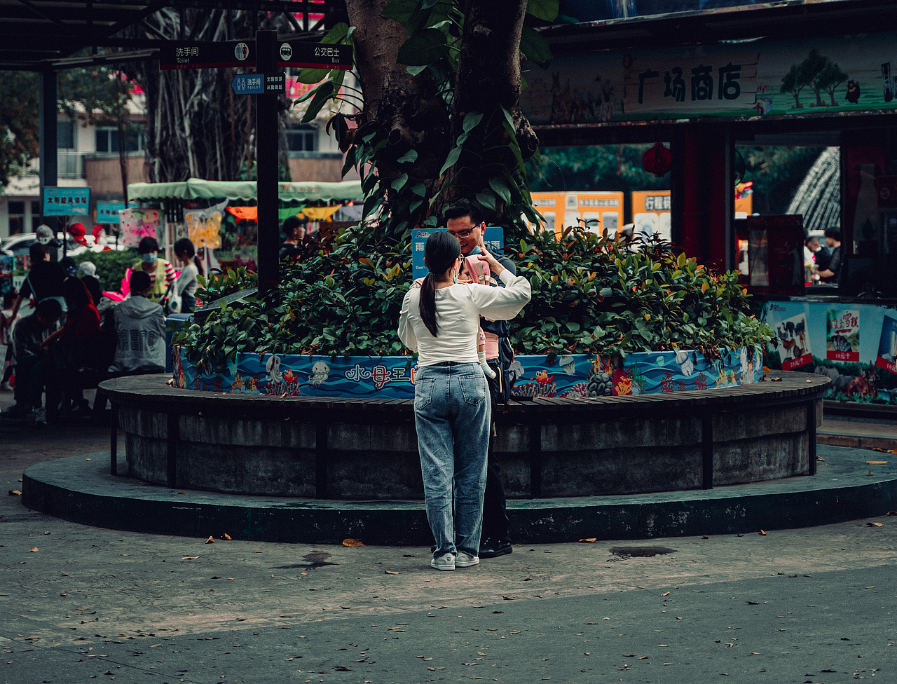 【VOLG 1】扫街摄影日记，第一次扫街的图片与视频总结（图ZMjMyODM0NDgw） - 人文/纪实摄影 - 站酷设计师莫傲子炎原创素材 - 站酷ZCOOL